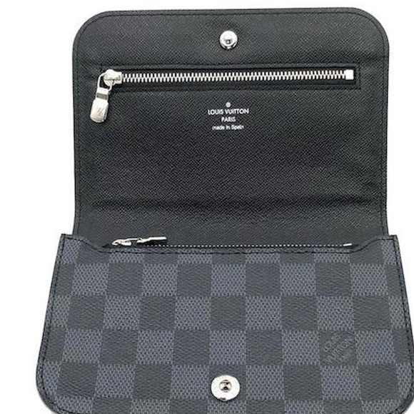 Louis Vuitton Damien belt bag - Picture 4 of 11